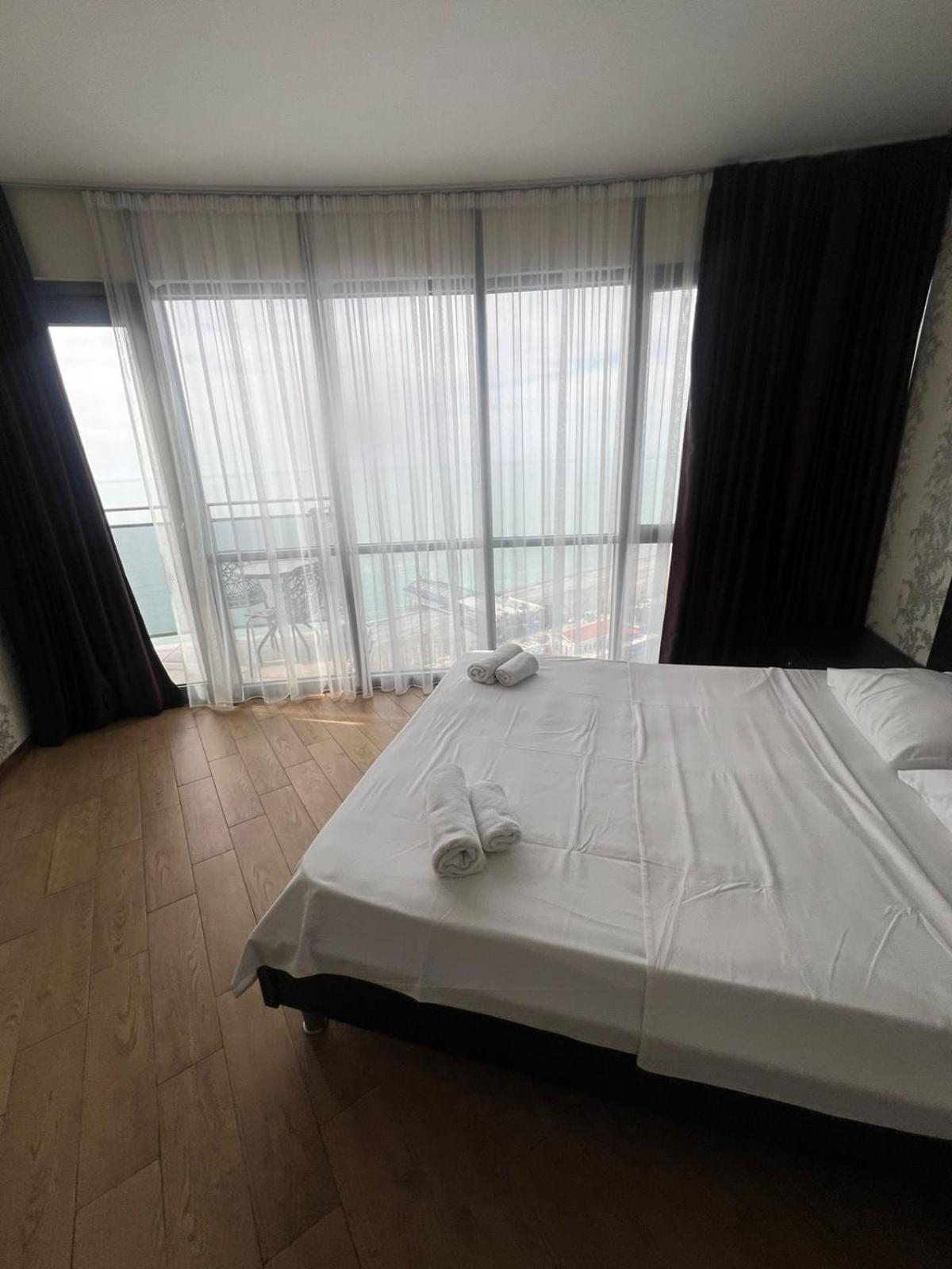 Seaview Panoramic Apartments Orbi Sea Towers Batumi 바투미 외부 사진
